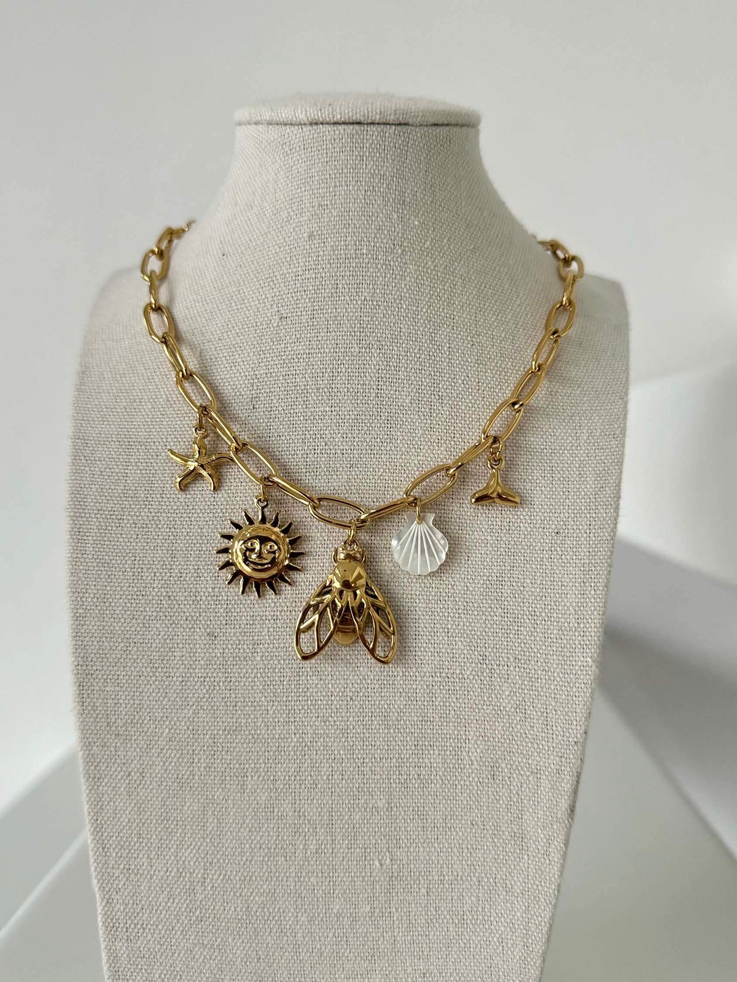 Collier insecte - By Sianaa