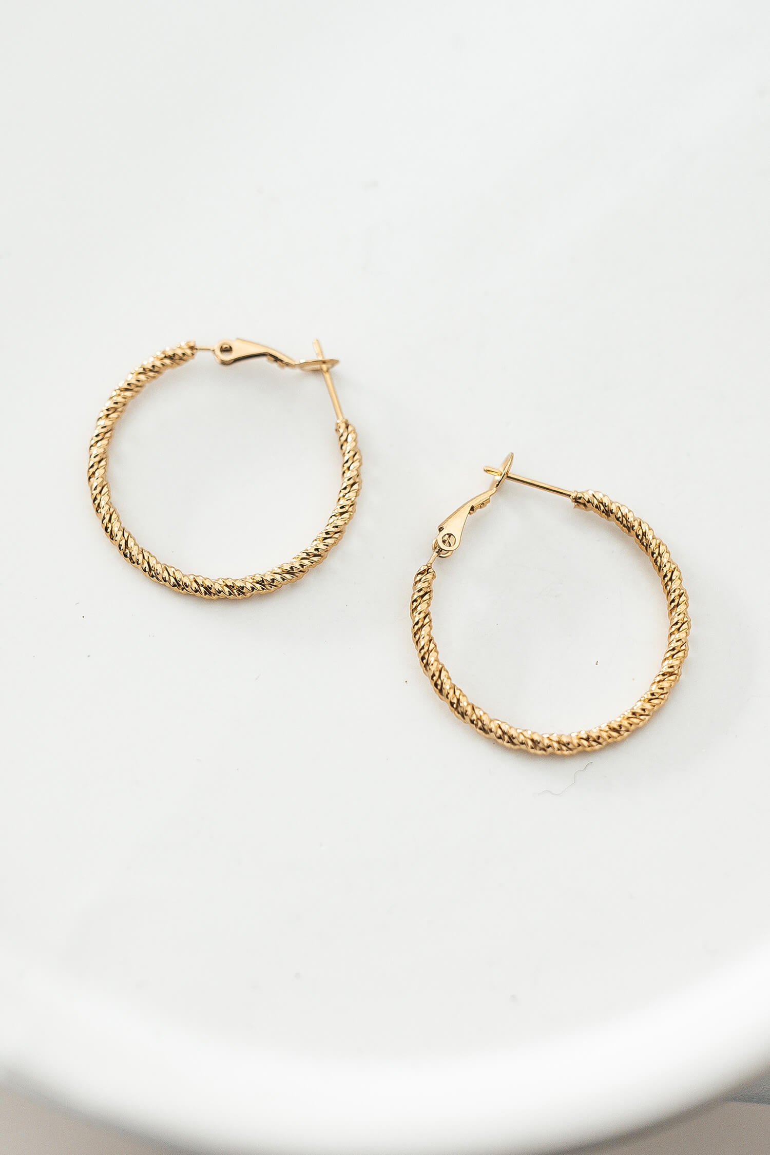 Boucle créole torsadée - By Sianaa