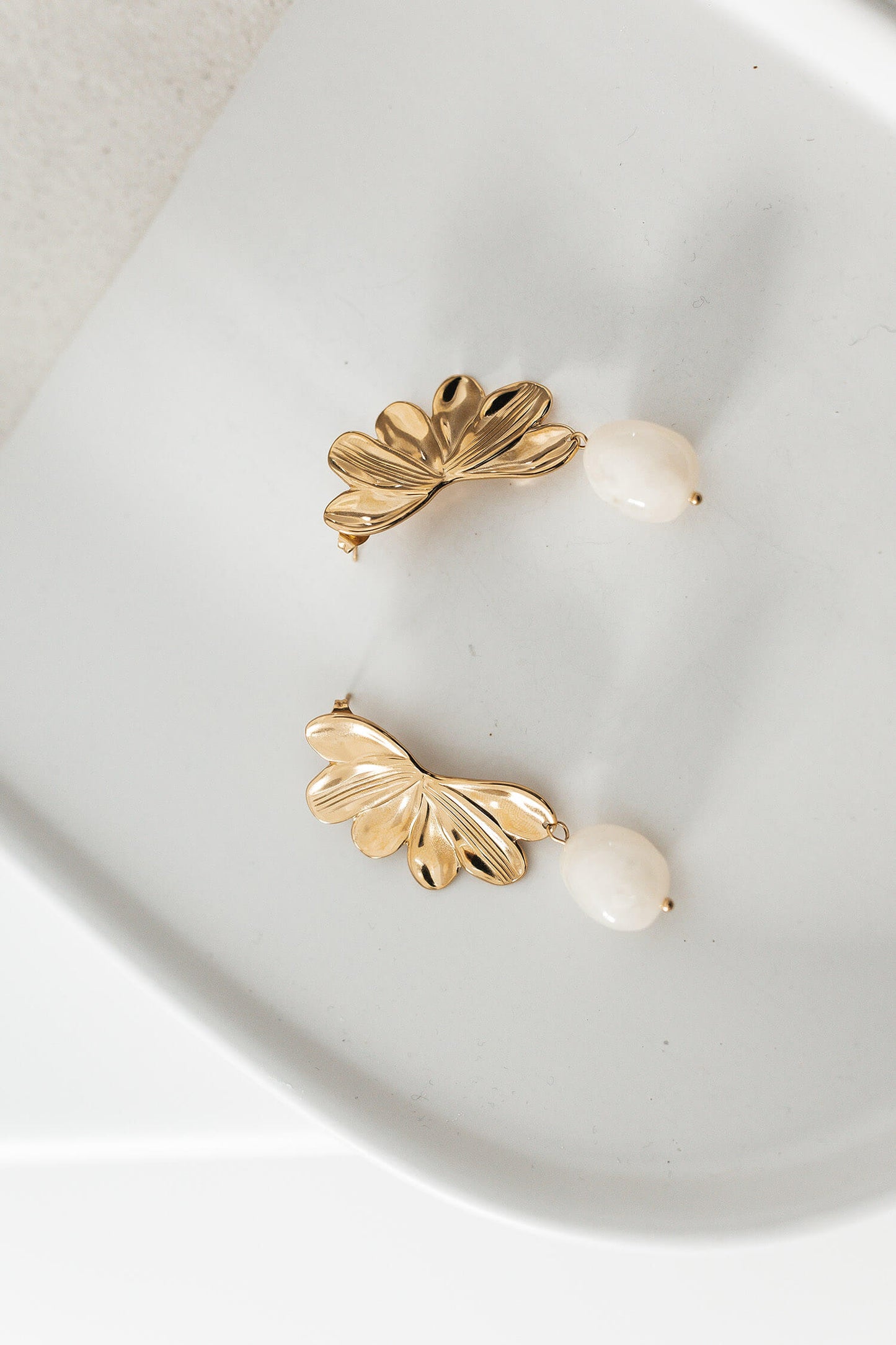 Boucle feuille d'or perlée - By Sianaa