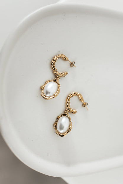 Boucle médaillon nacré - By Sianaa